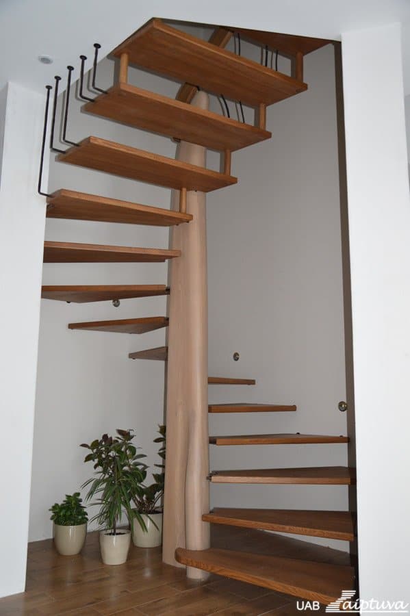Spiral staircase S2