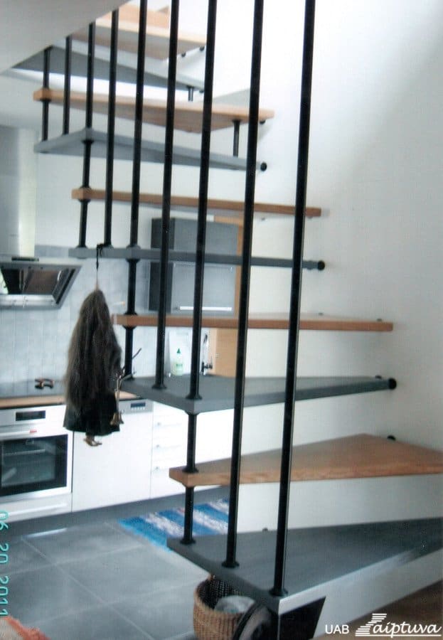 Space-saving staircase T1
