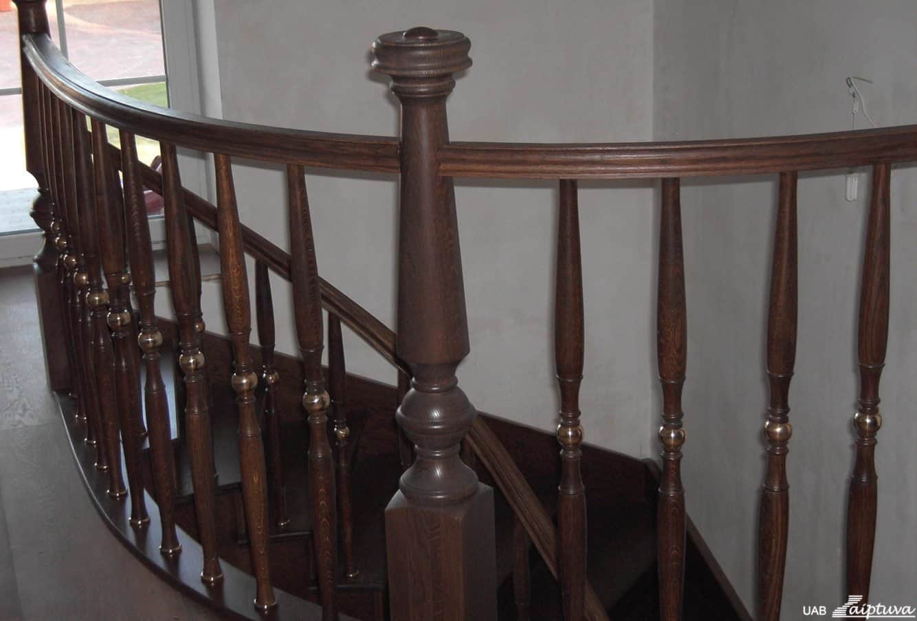 Mediniai laiptai, mediniai turėklai U1-5