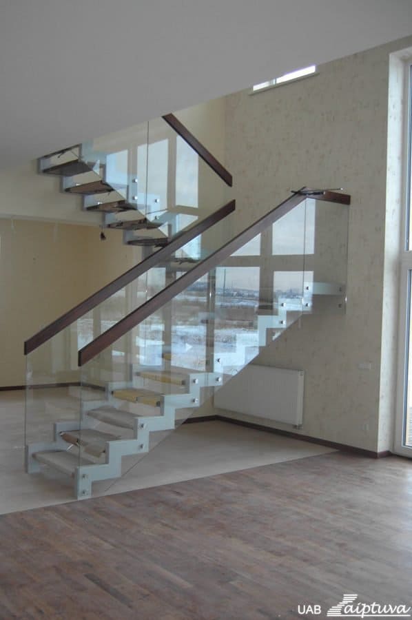 Metal construction staircase M18